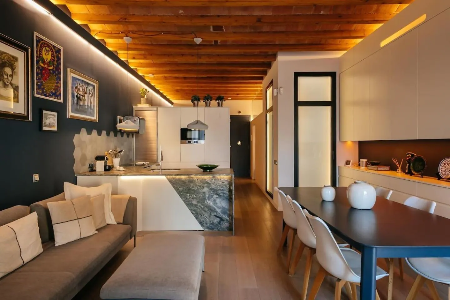 Apartament Fully Equipped Upscale Loft Weekly Cleaning Incl Barcelona 0*,