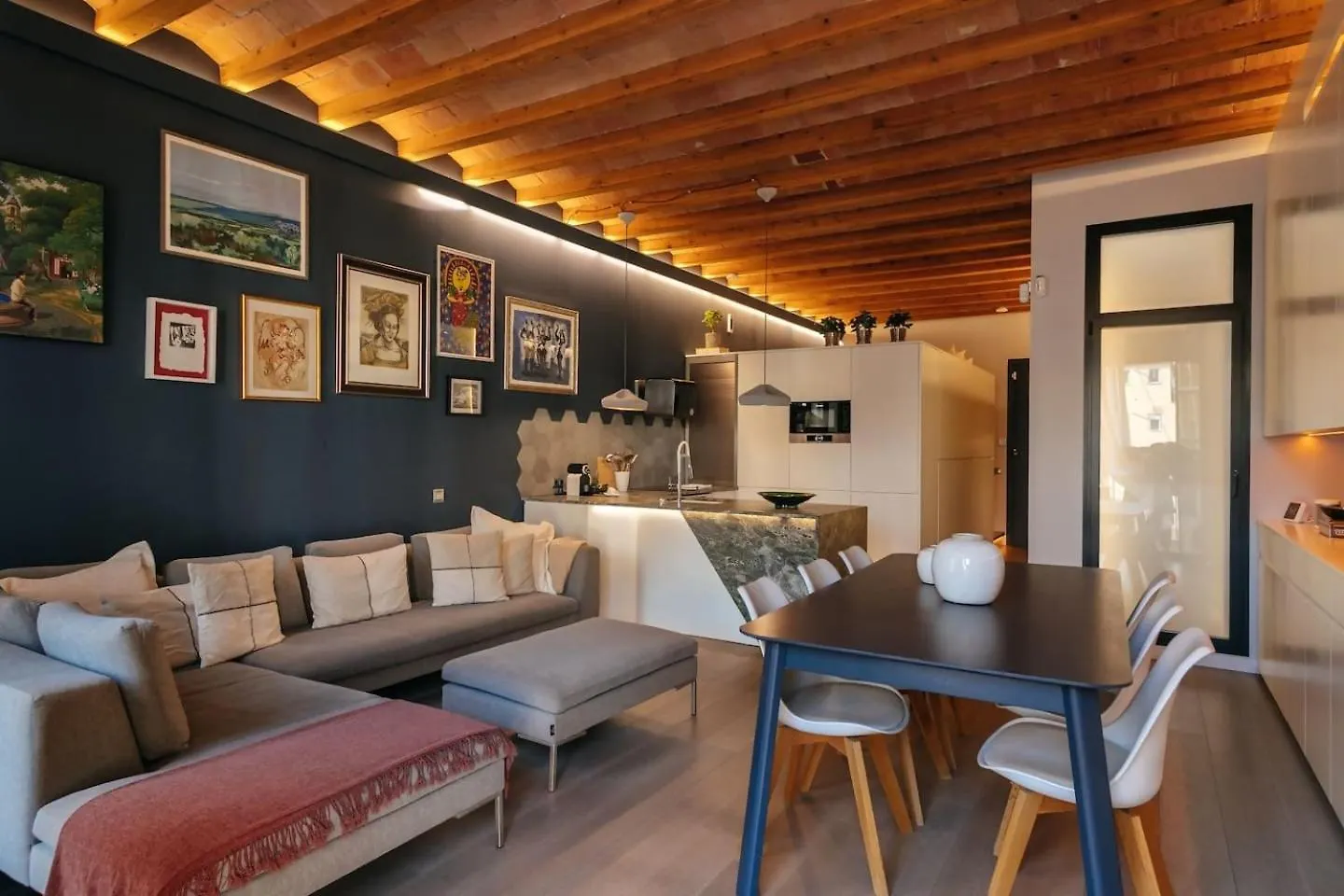 Apartament Fully Equipped Upscale Loft Weekly Cleaning Incl Barcelona